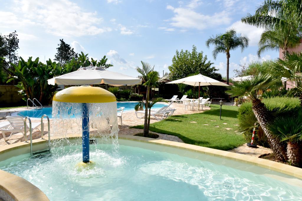 B&B Villa Anastasia Club Mesagne Exterior foto